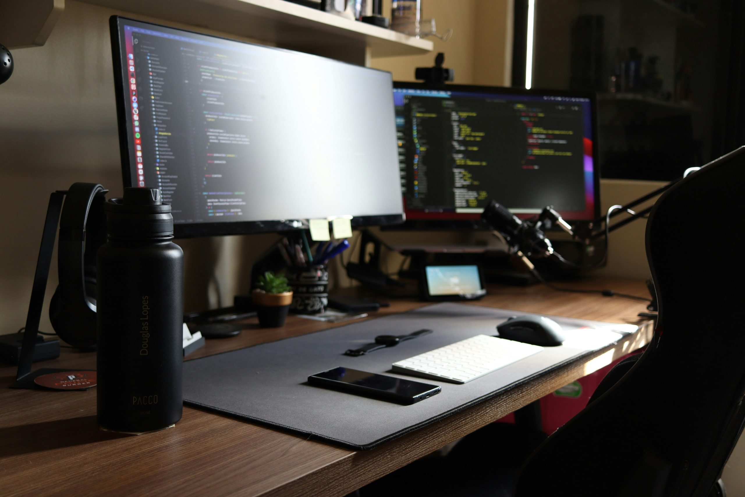 douglas lopes oqt9s7fheo0 unsplash